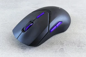 Top 10 mouses sem fio baratos para trabalho em home office Mouse sem fio preto e roxo para home office.