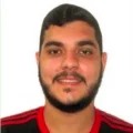 Retrato de Marcelo, fundador do blog Top 10 Guide.